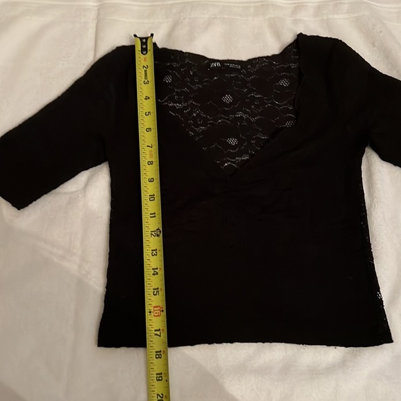 Zara black laced V-neck top with 3 quarter sleeves in size M. - Picture 5 of 11